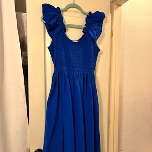 Long Entro dress. Size L GORGEOUS BLUE with pockets.